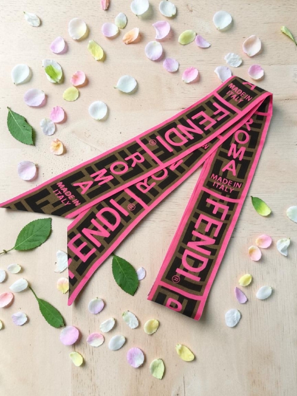 ♡♡♡ Brown and Pink Logo Silk Twilly Ribbon